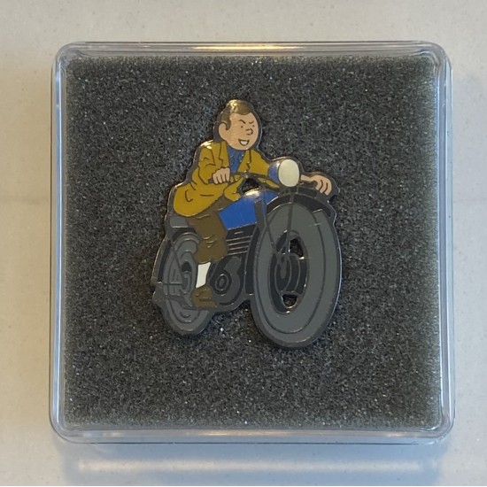 Pin Tintin moto
